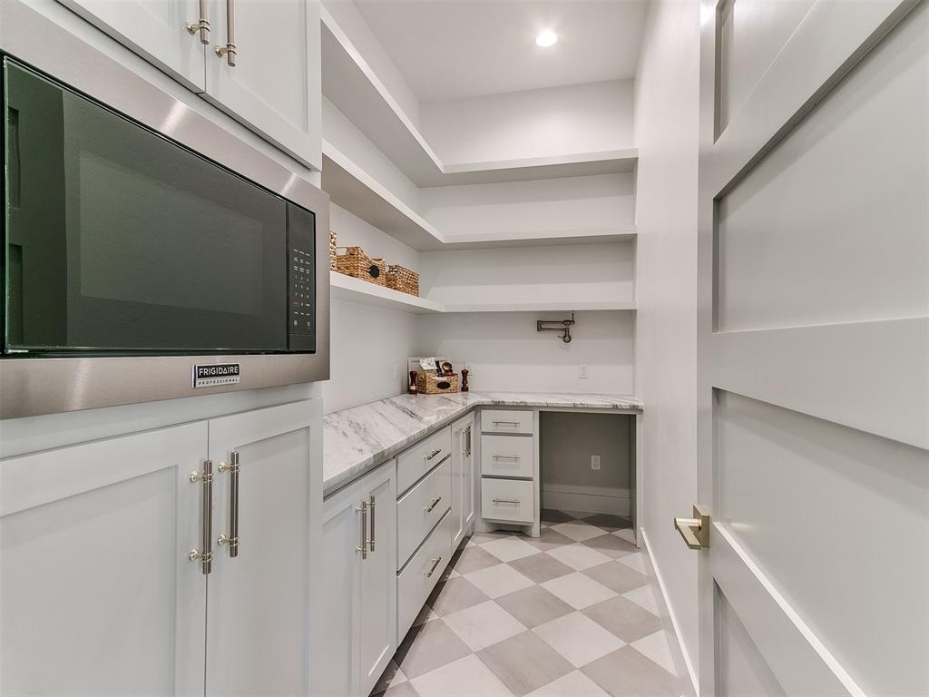 4208 Mahogany Hills Drive