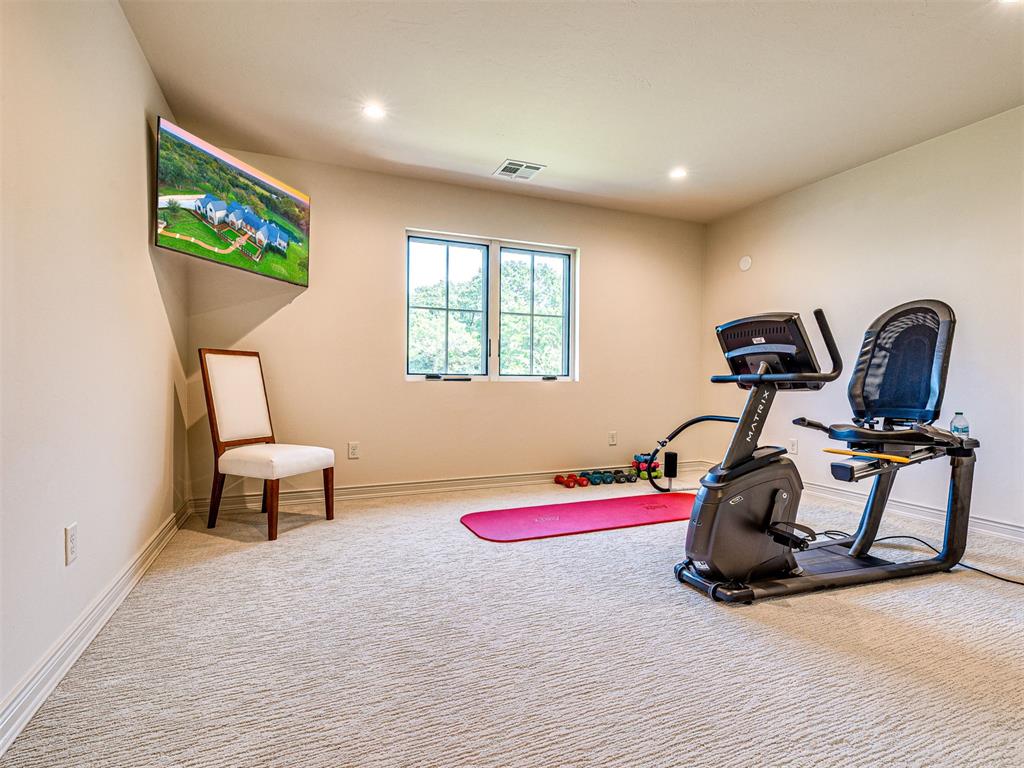 2909 Spring Crest Circle