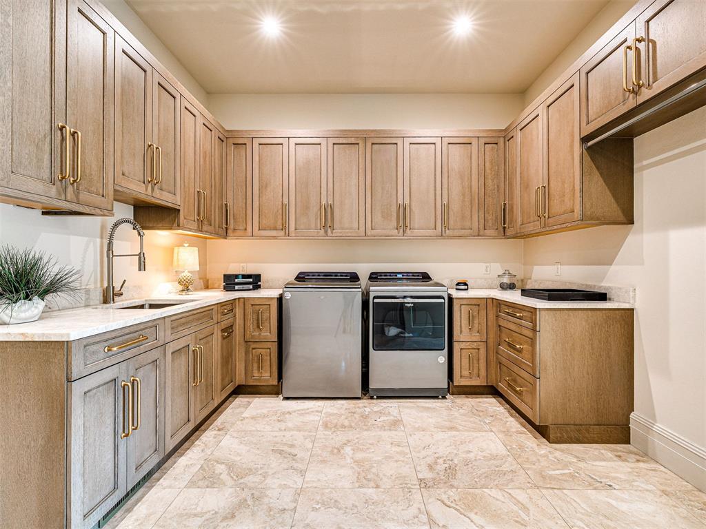 2909 Spring Crest Circle