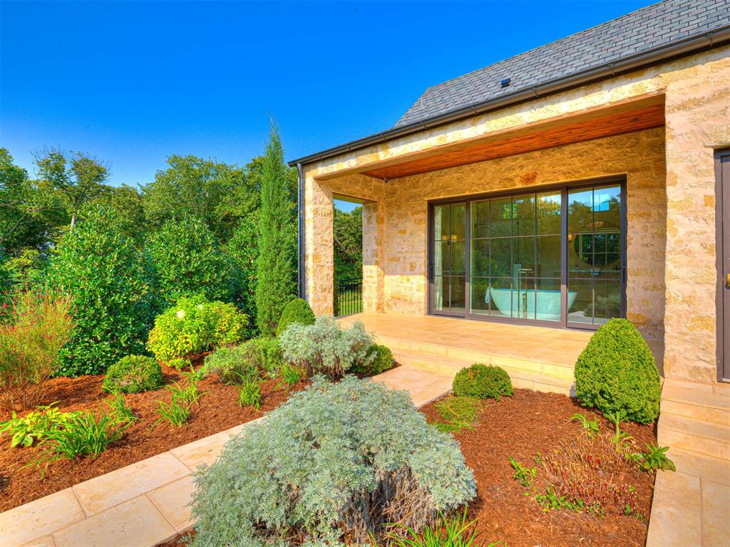 2909 Spring Crest Circle