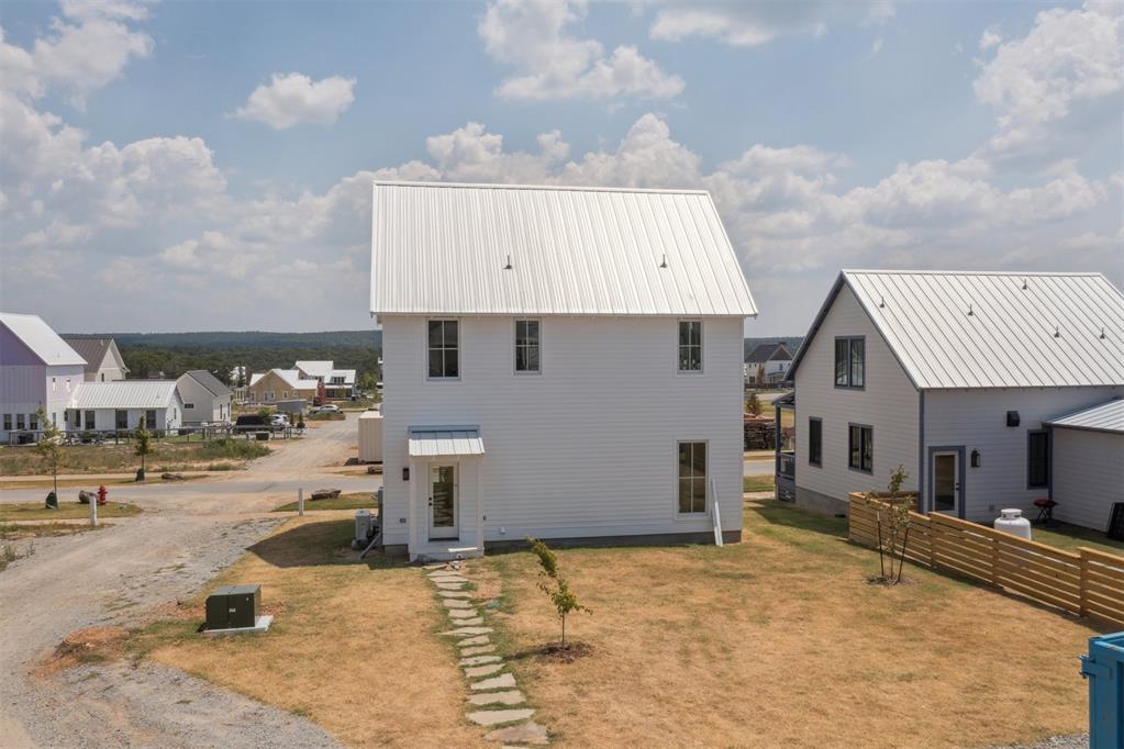 39 Lower Greenway