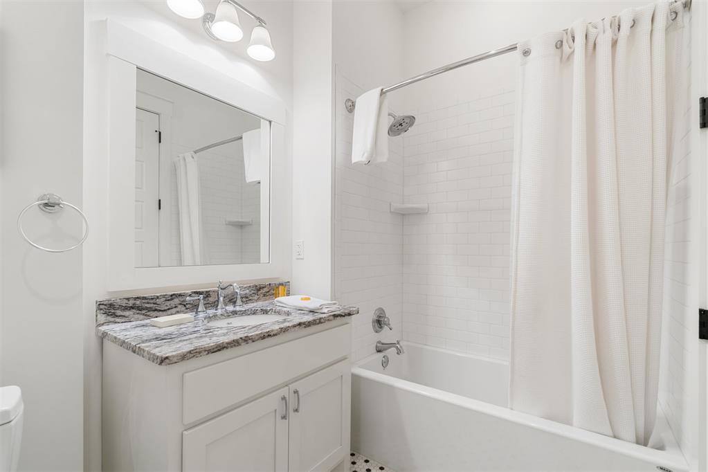 29 Water Street Unit: 8
