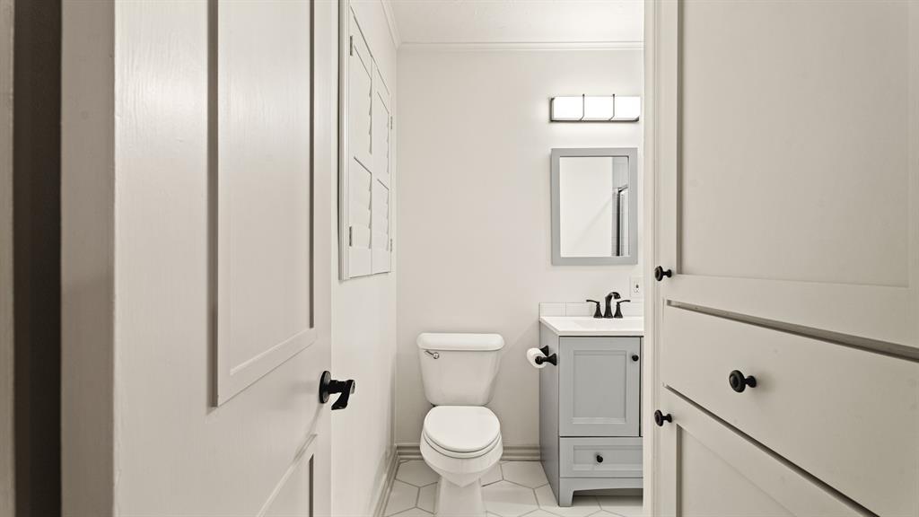 4200 N Harvey Parkway