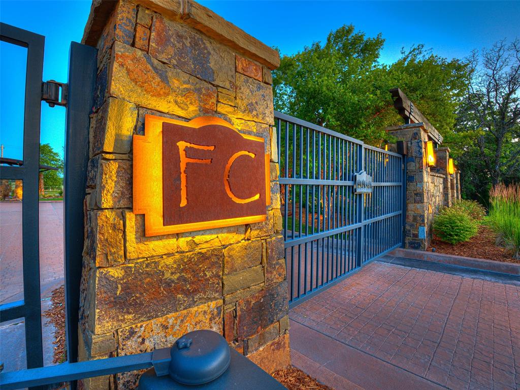 6925 James Creek Trail