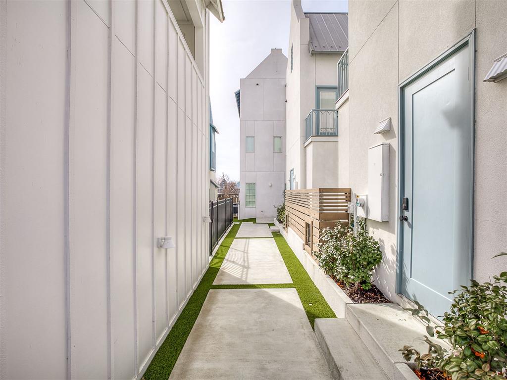 53 Lower Greenway Unit: C