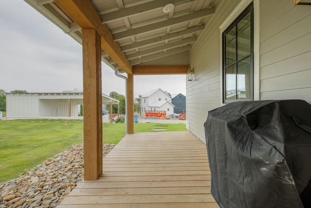 44 Ramble Along Road