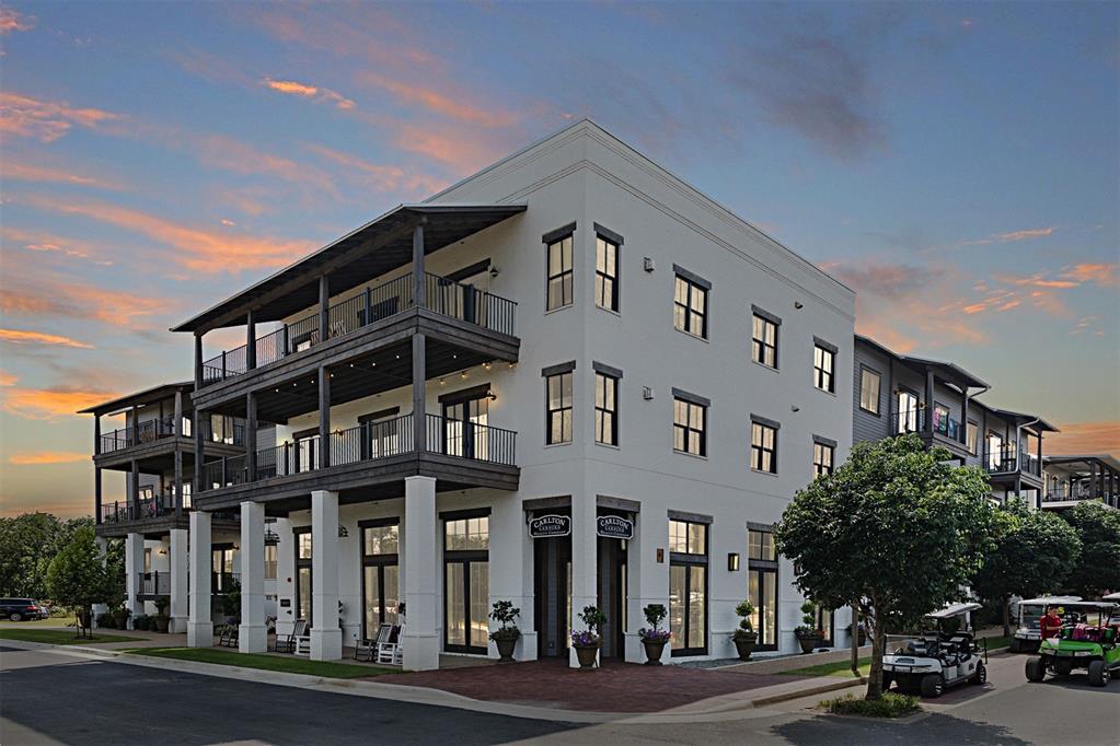 29 N Water Street Unit: 11F
