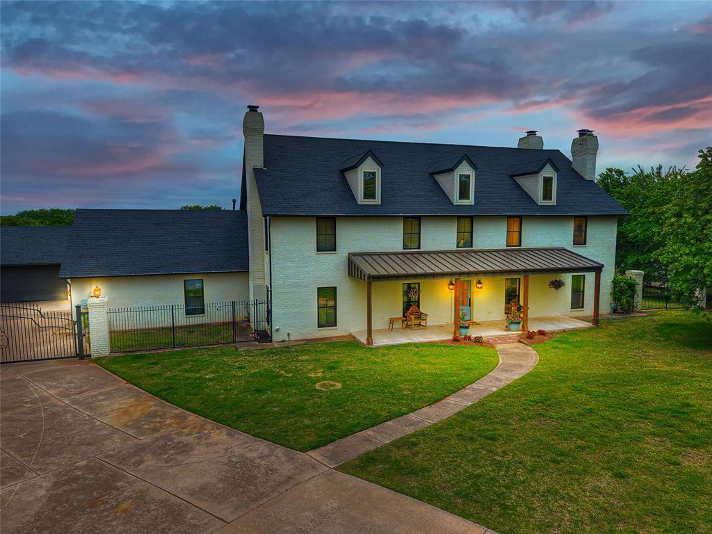 13500 Three Oaks Drive