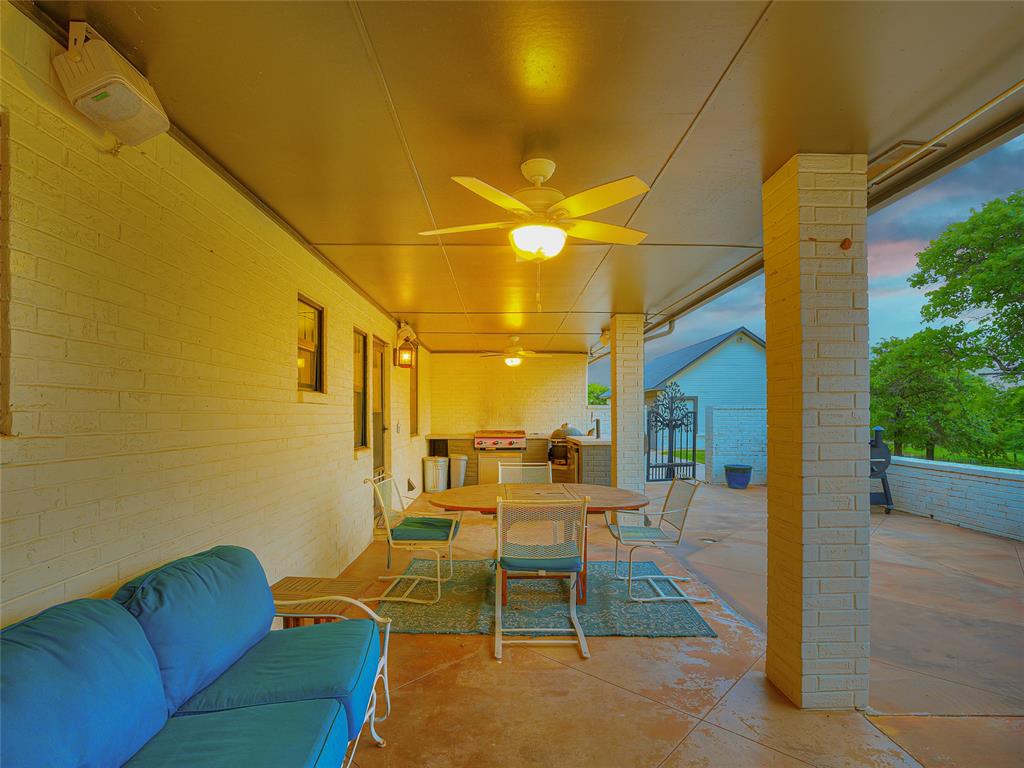 13500 Three Oaks Drive