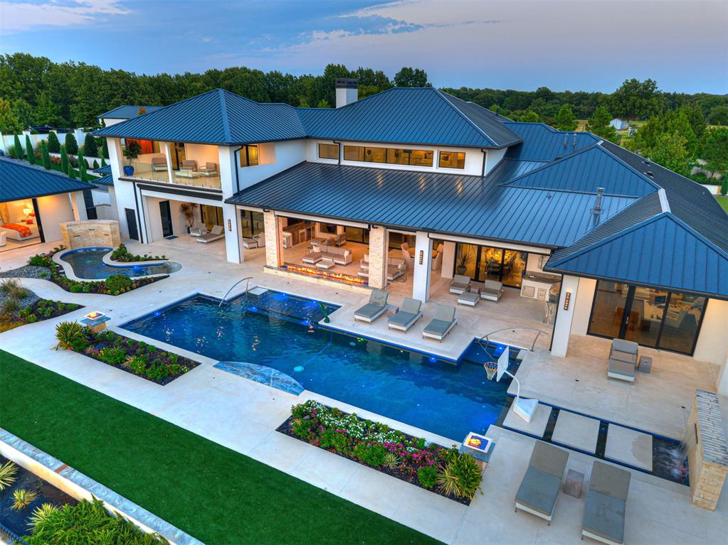 833 Mayfield Road
