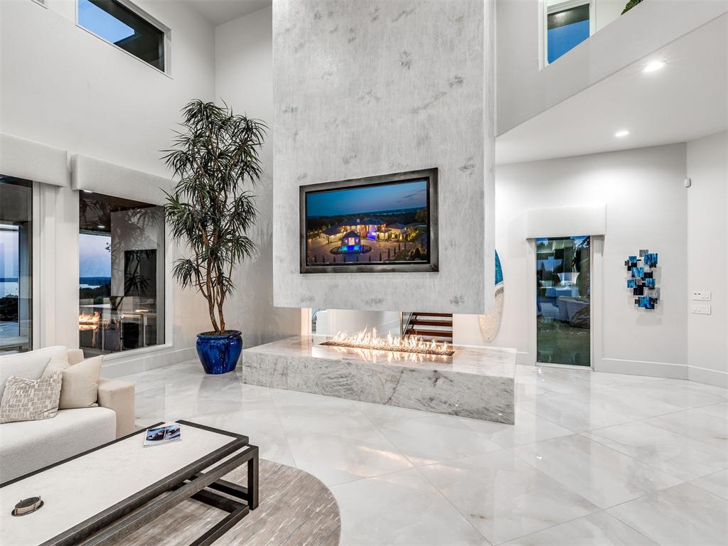 833 Mayfield Road