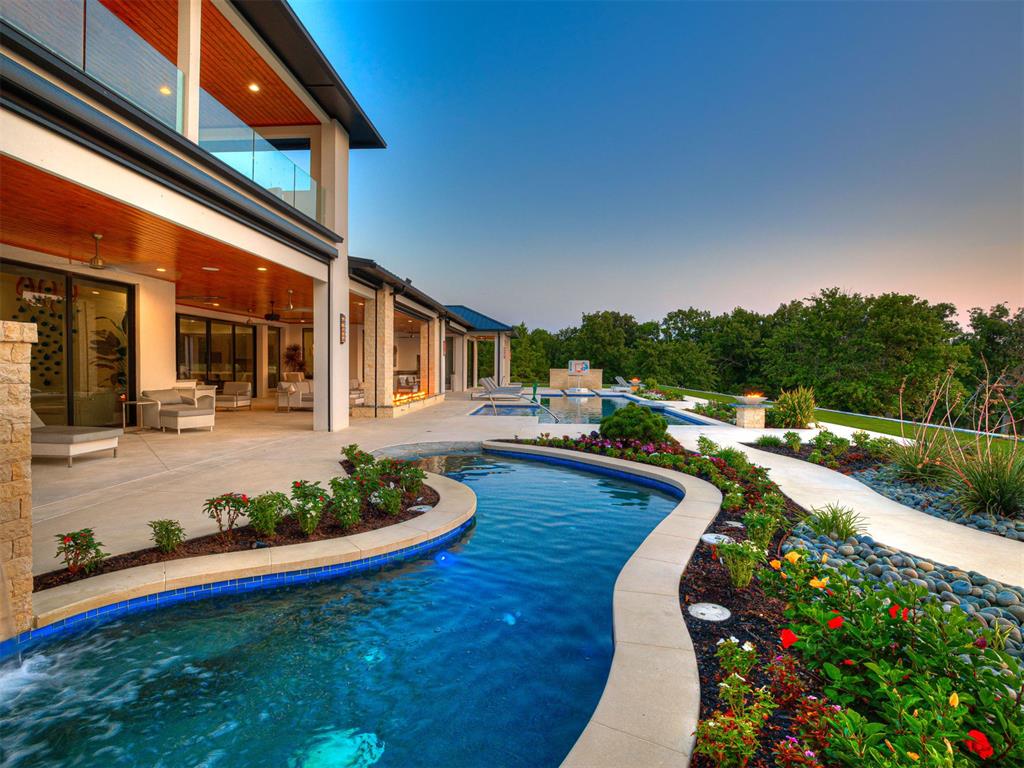 833 Mayfield Road