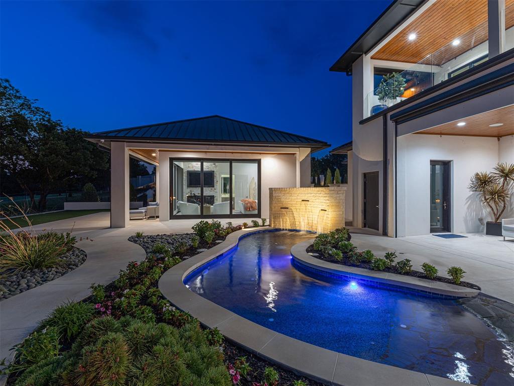 833 Mayfield Road