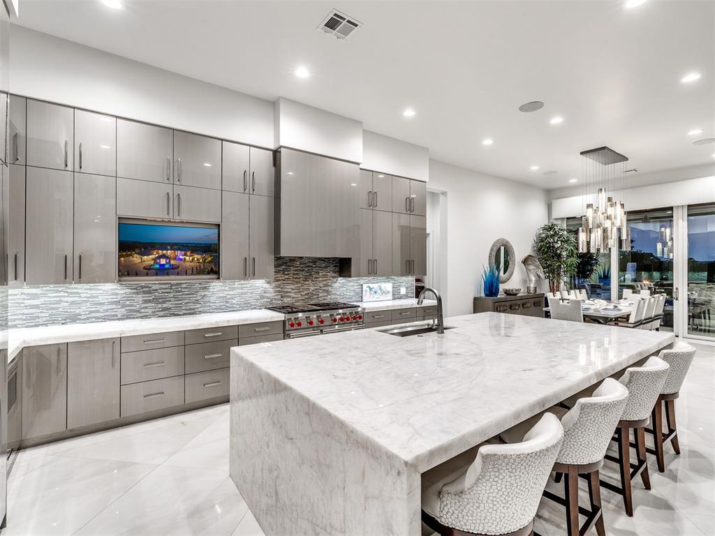 833 Mayfield Road