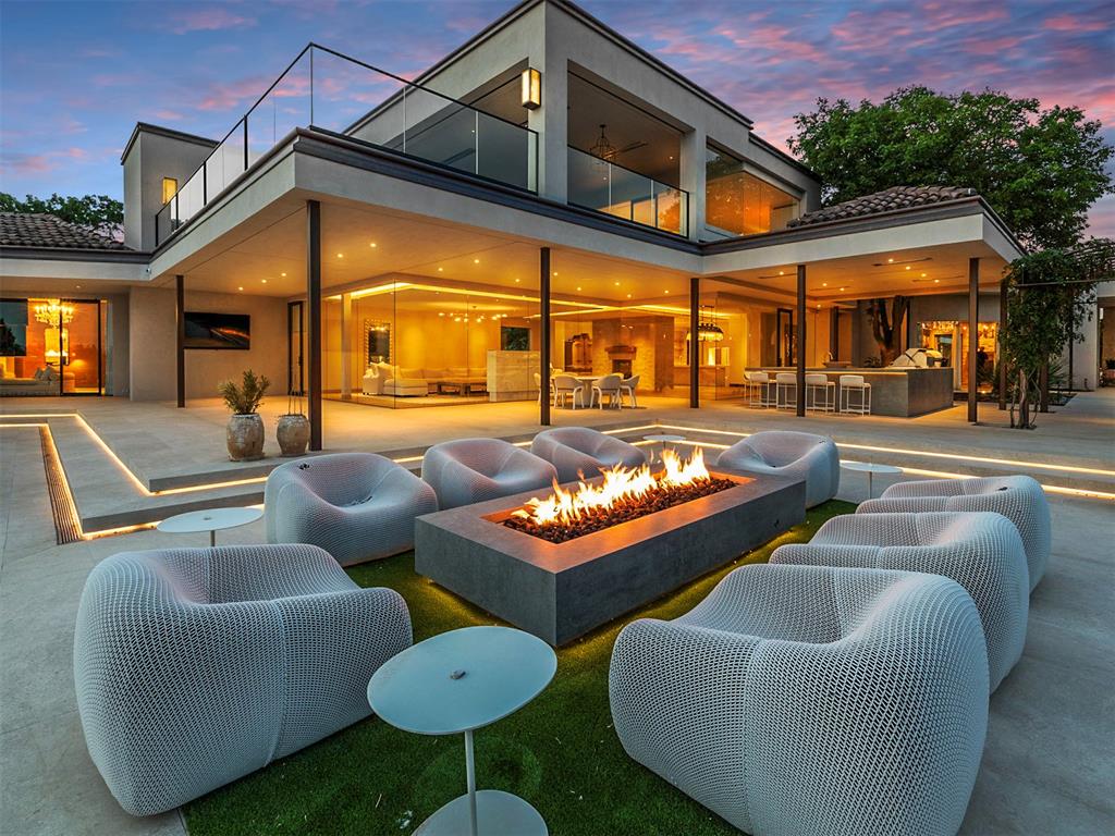 7401 Aurelia Road