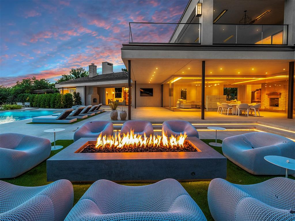 7401 Aurelia Road