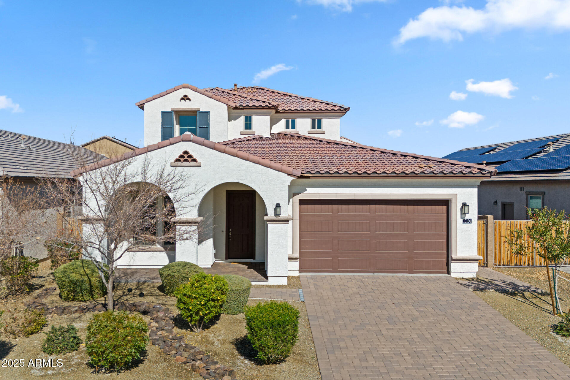 10136 W ROBIN Lane