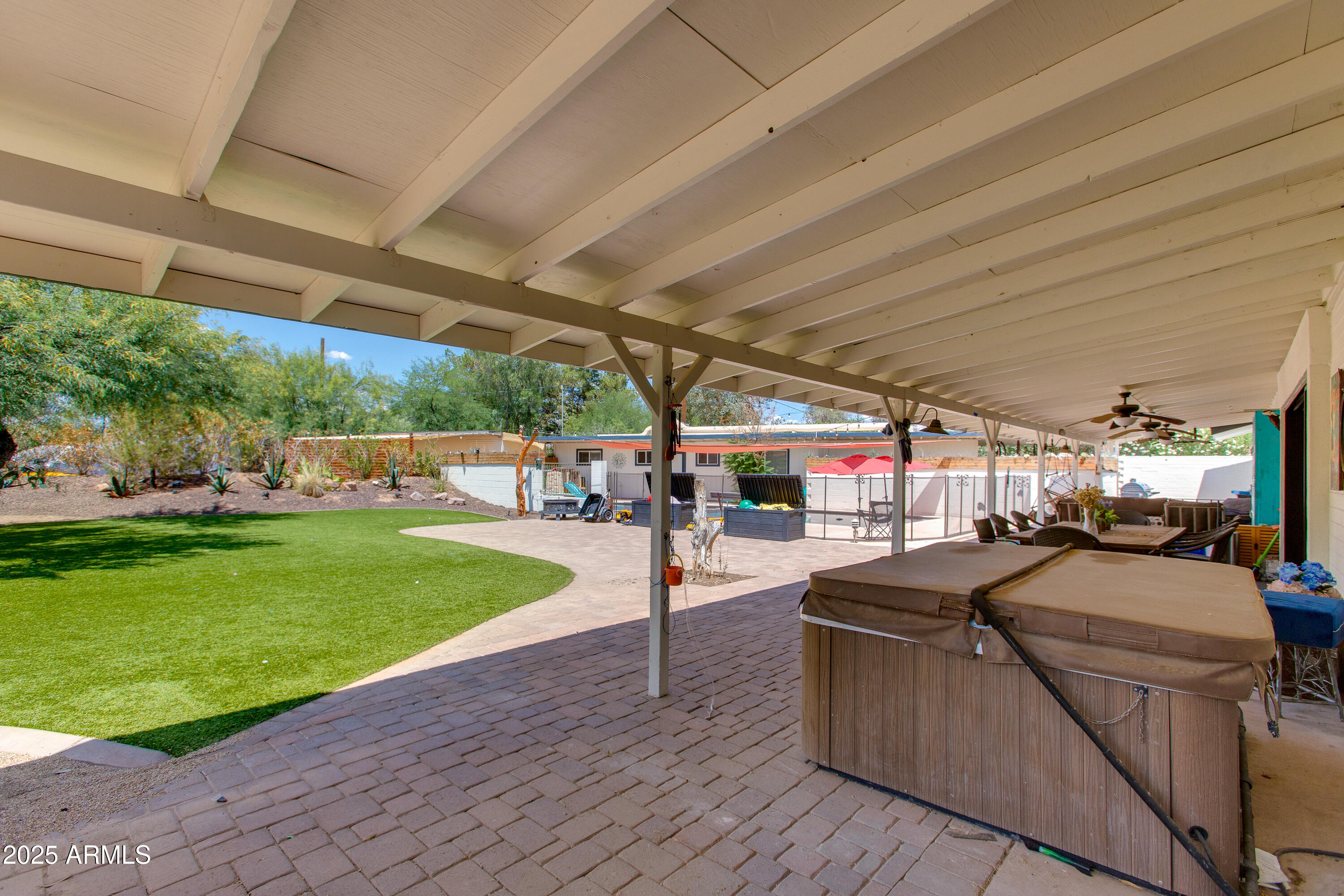 7102 E KALIL Drive