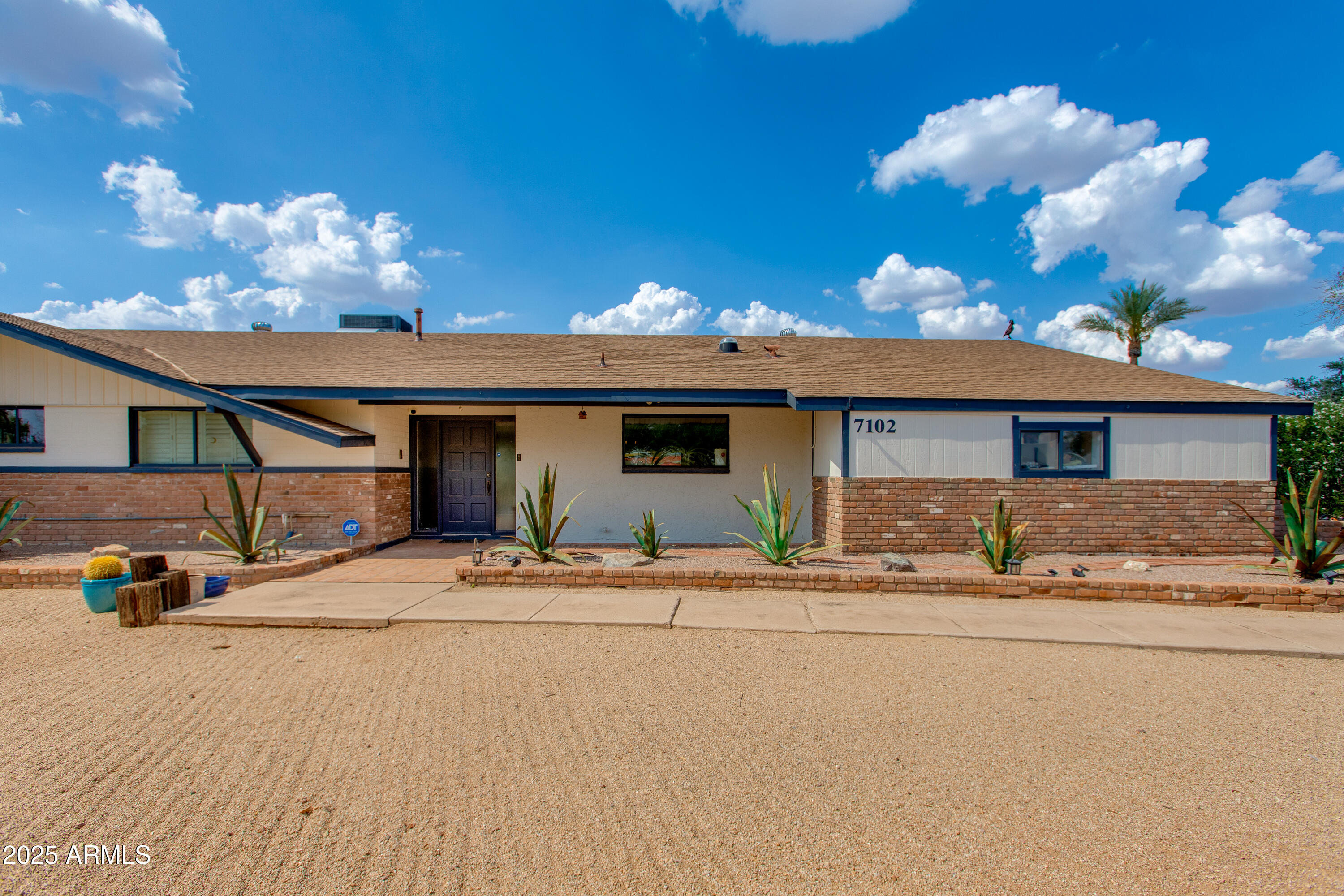 7102 E KALIL Drive