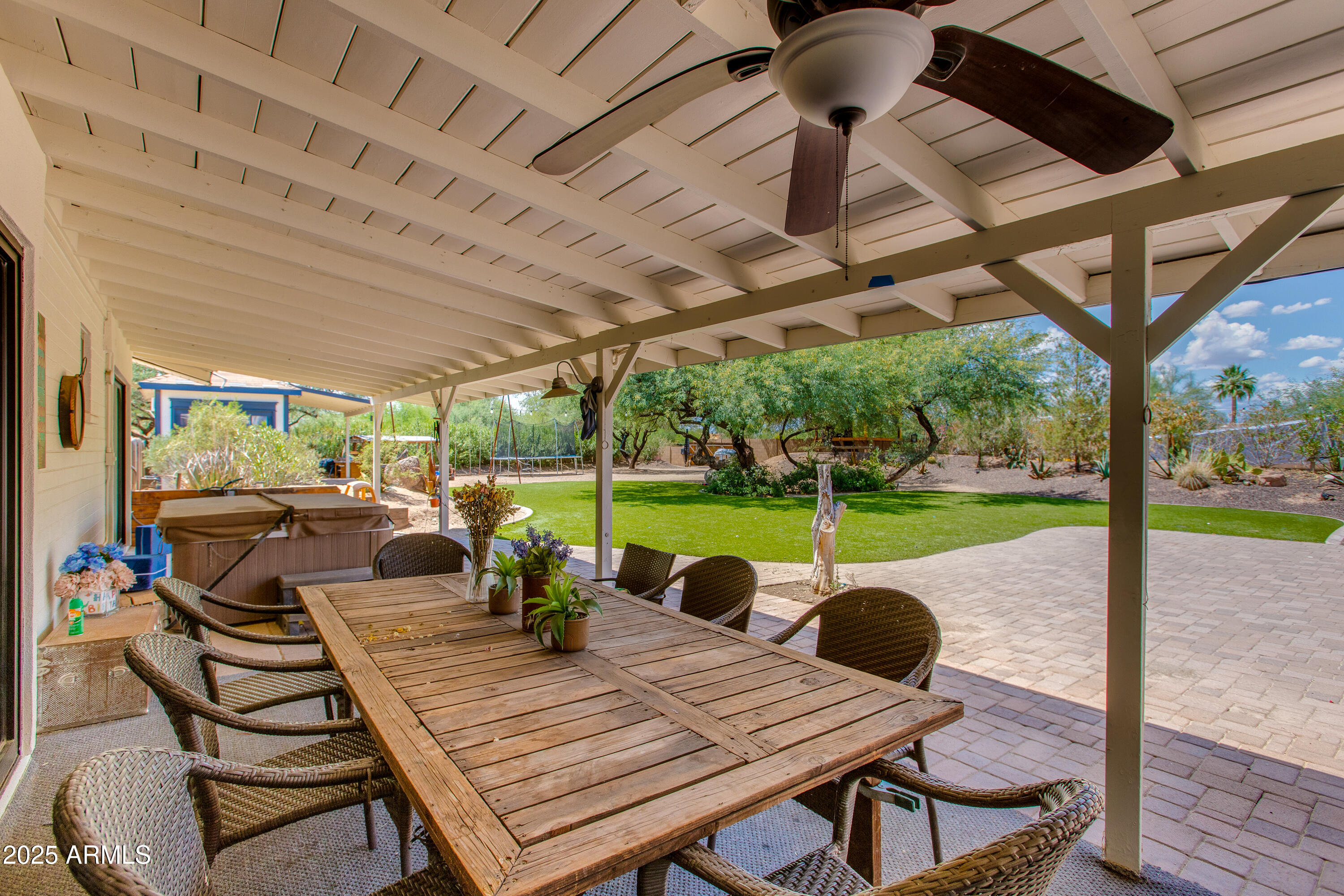 7102 E KALIL Drive