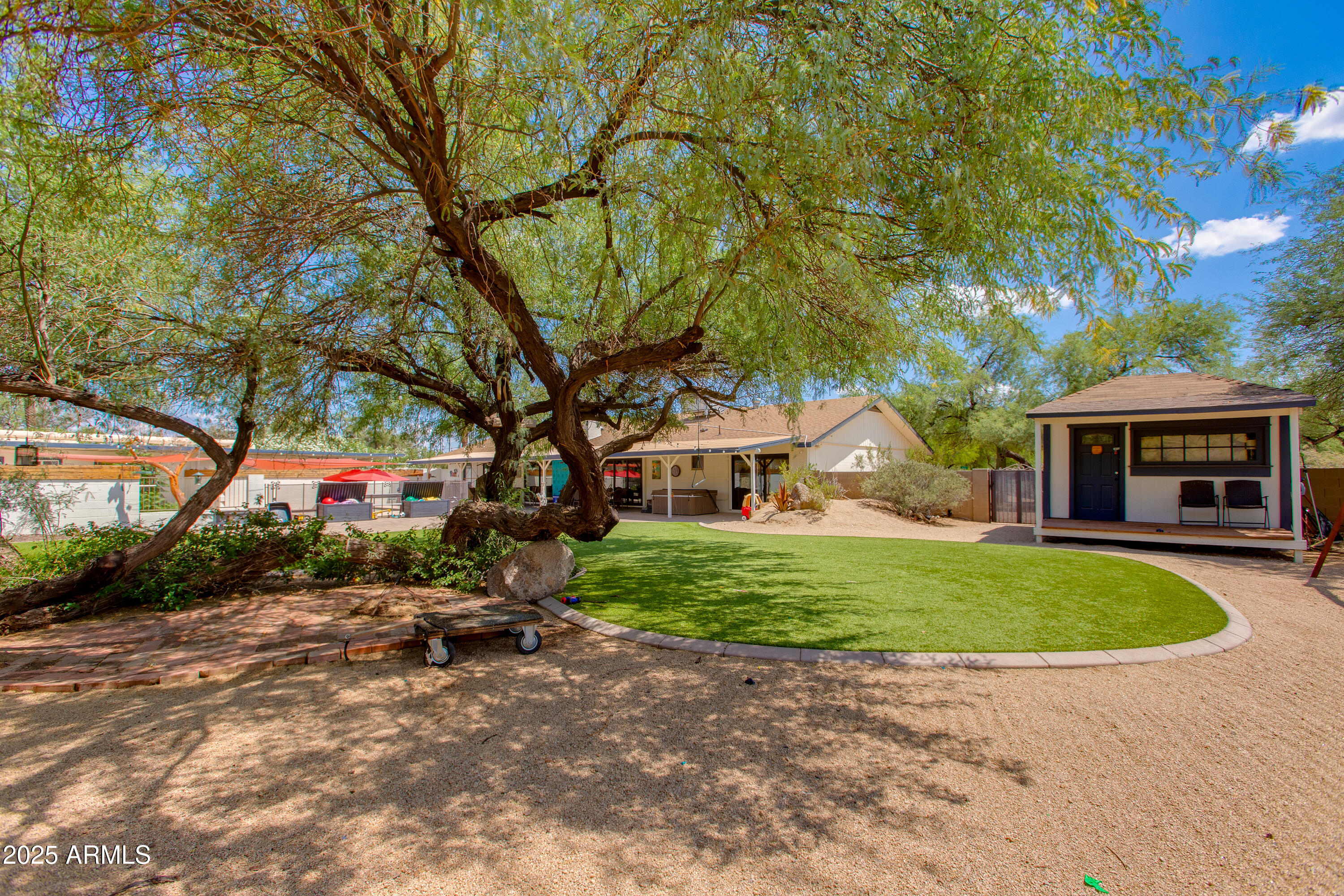 7102 E KALIL Drive