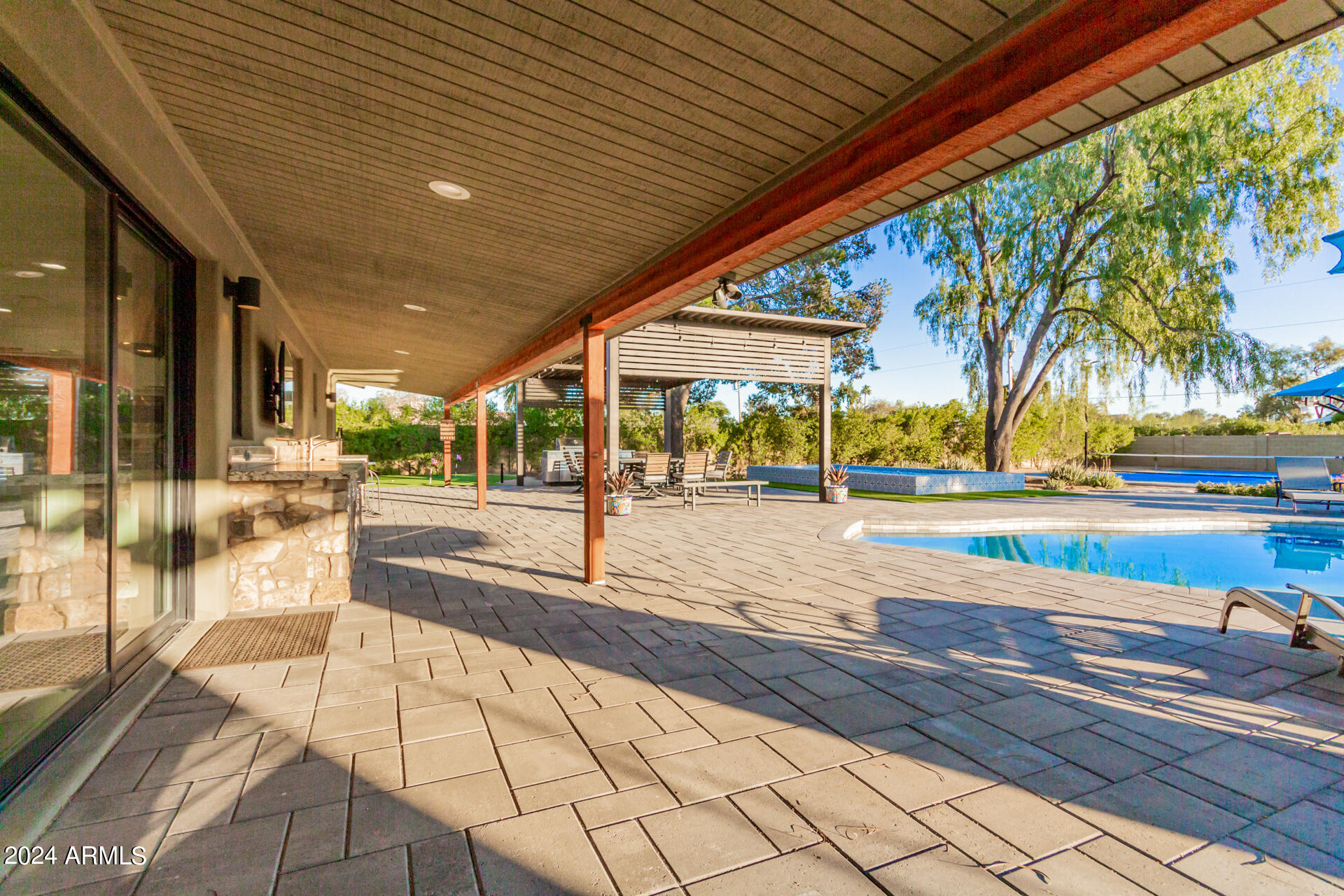 7701 E DAVENPORT Drive