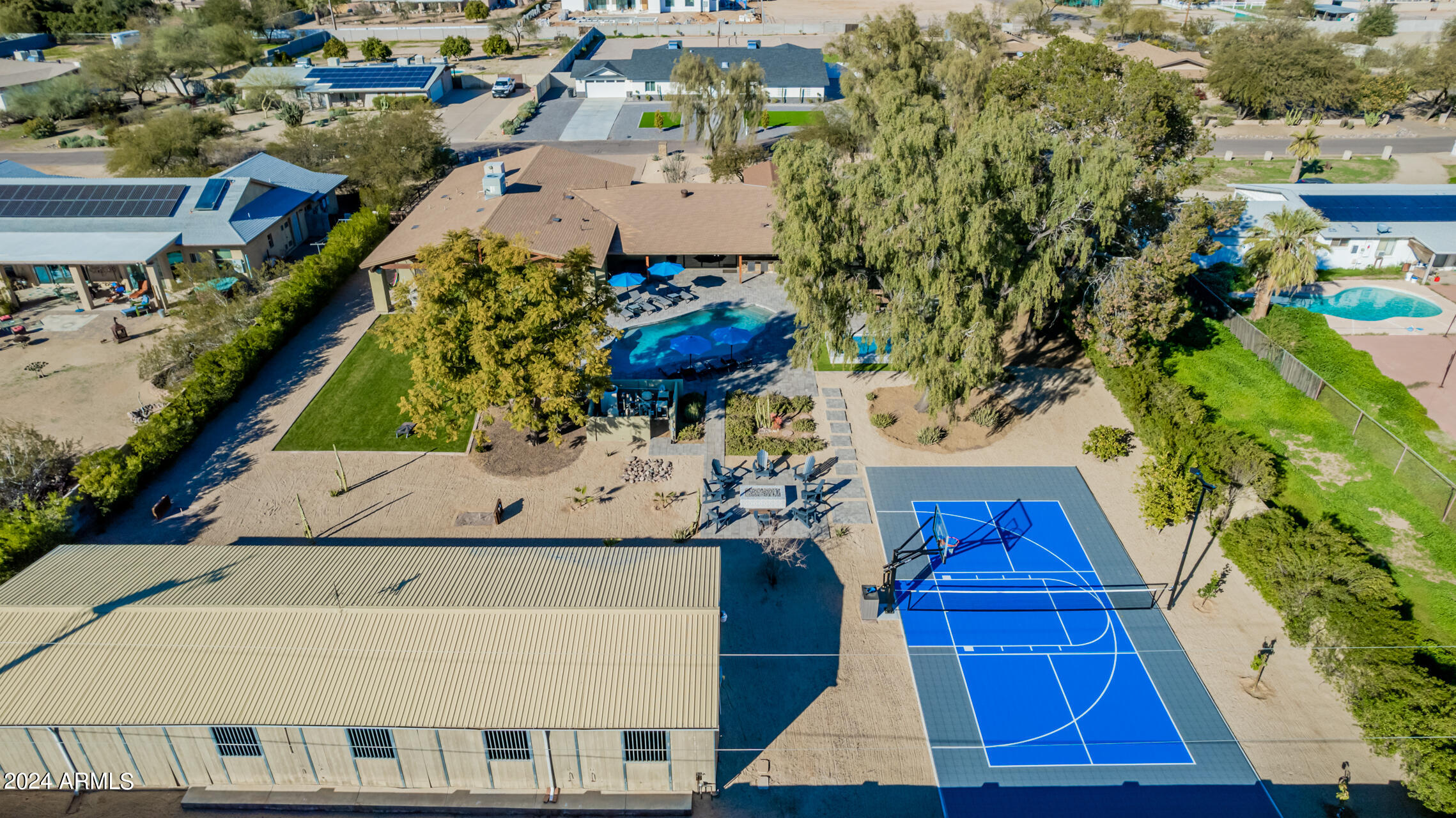 7701 E DAVENPORT Drive