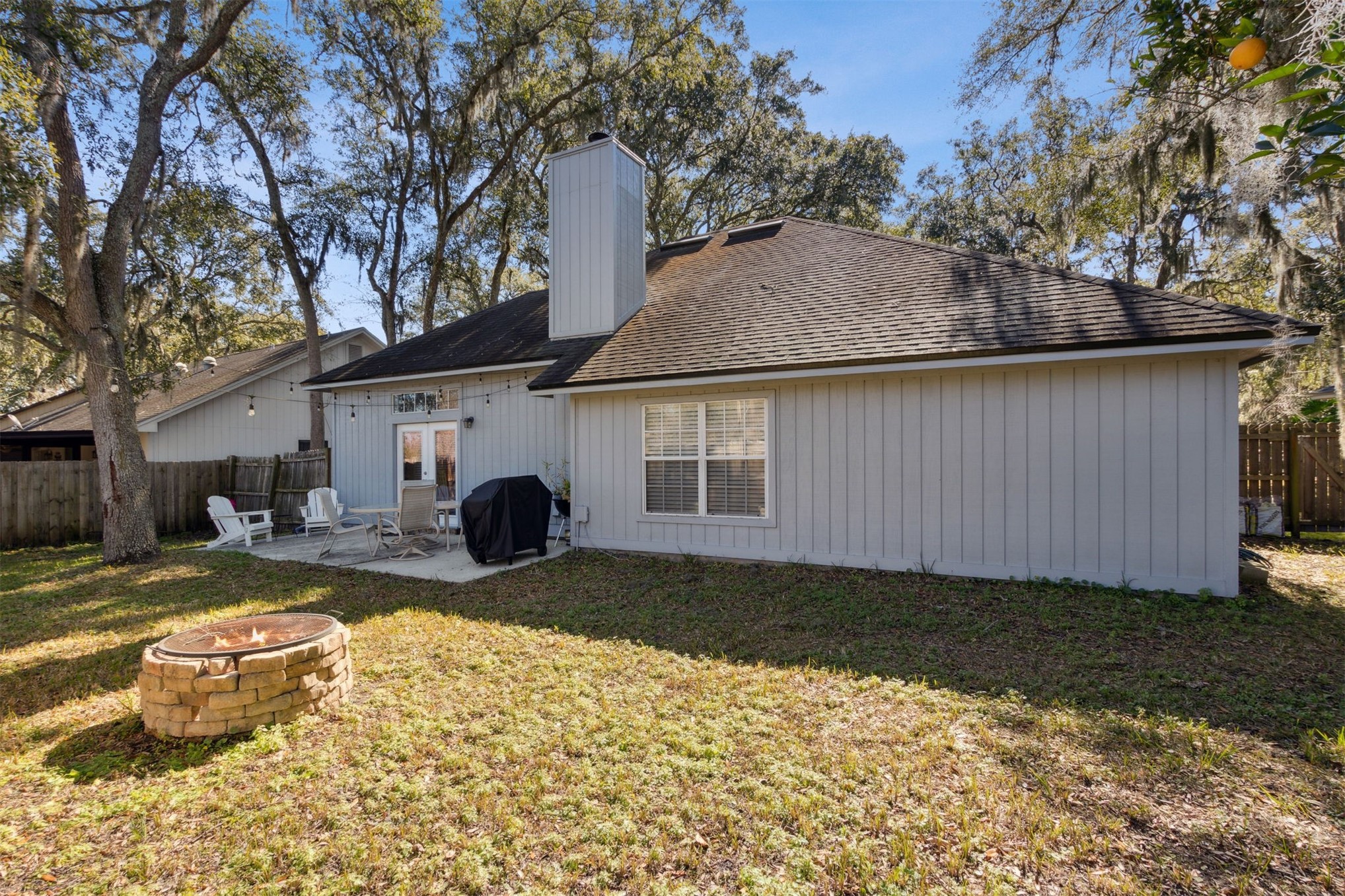 2137 N NATURE'S GATE COURT