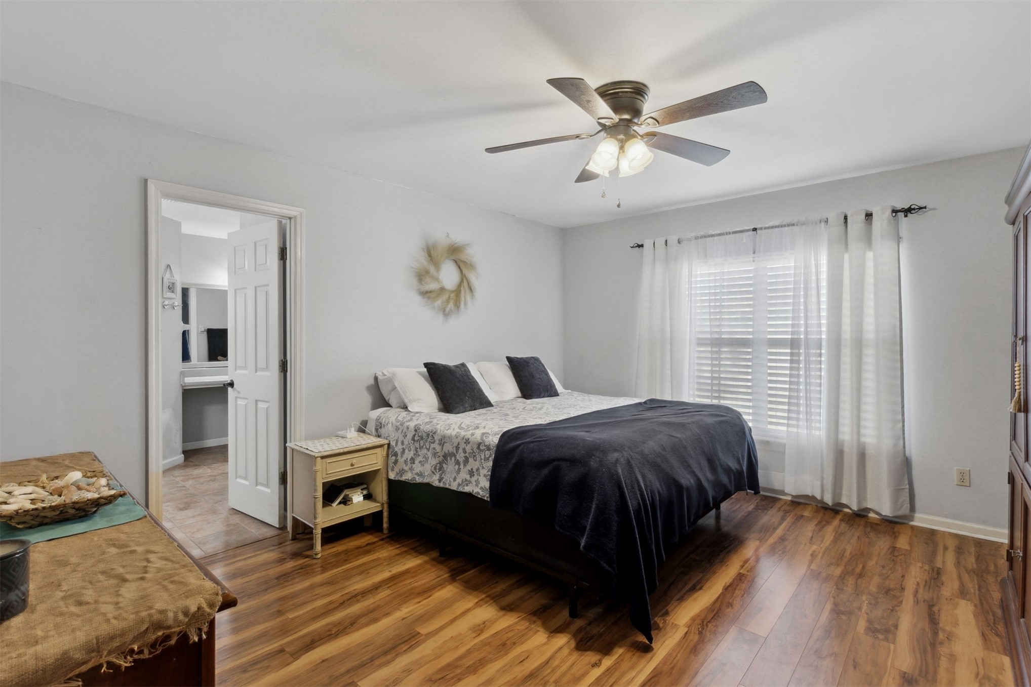 2137 N NATURE'S GATE COURT