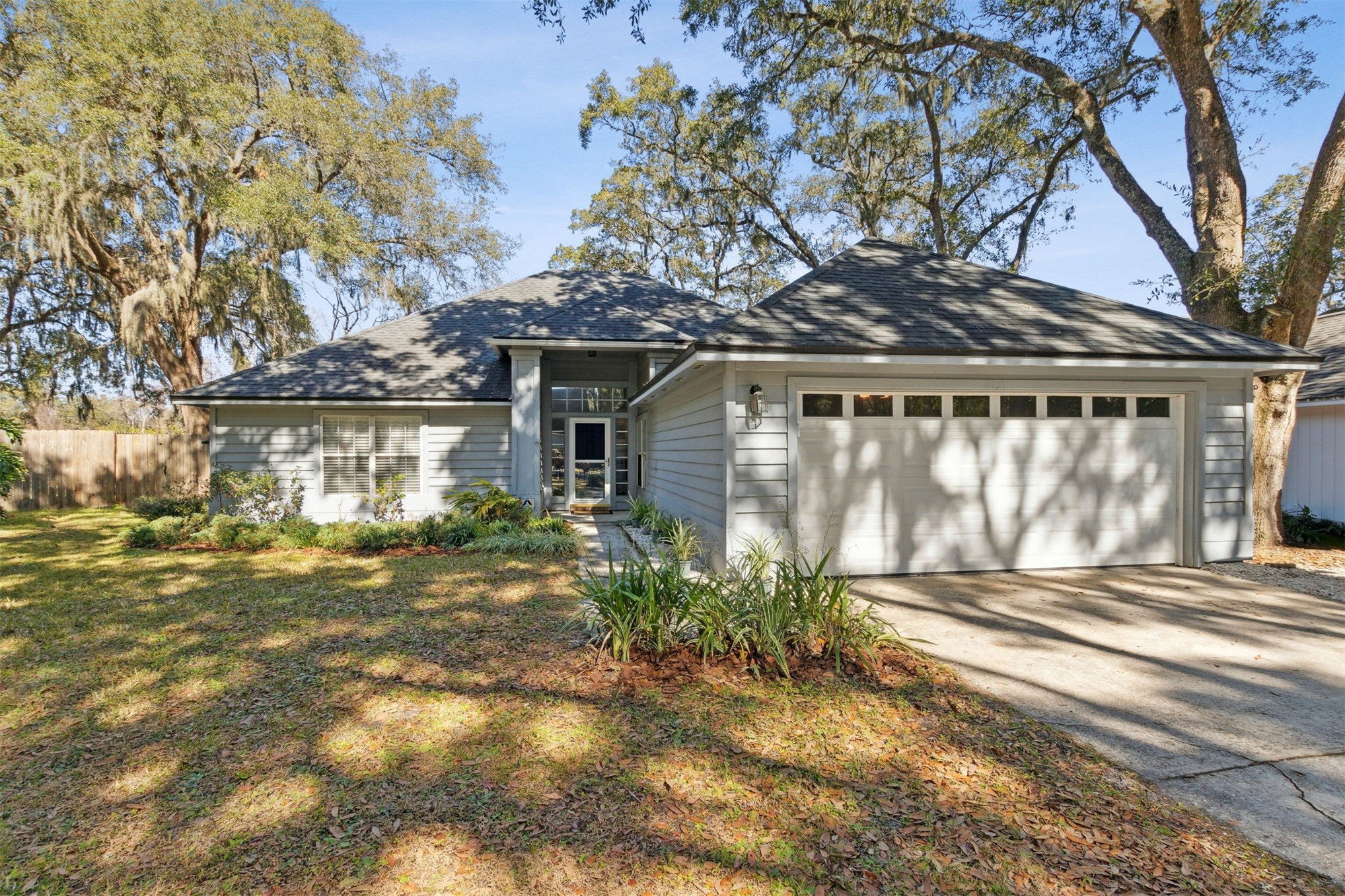 2137 N NATURE'S GATE COURT