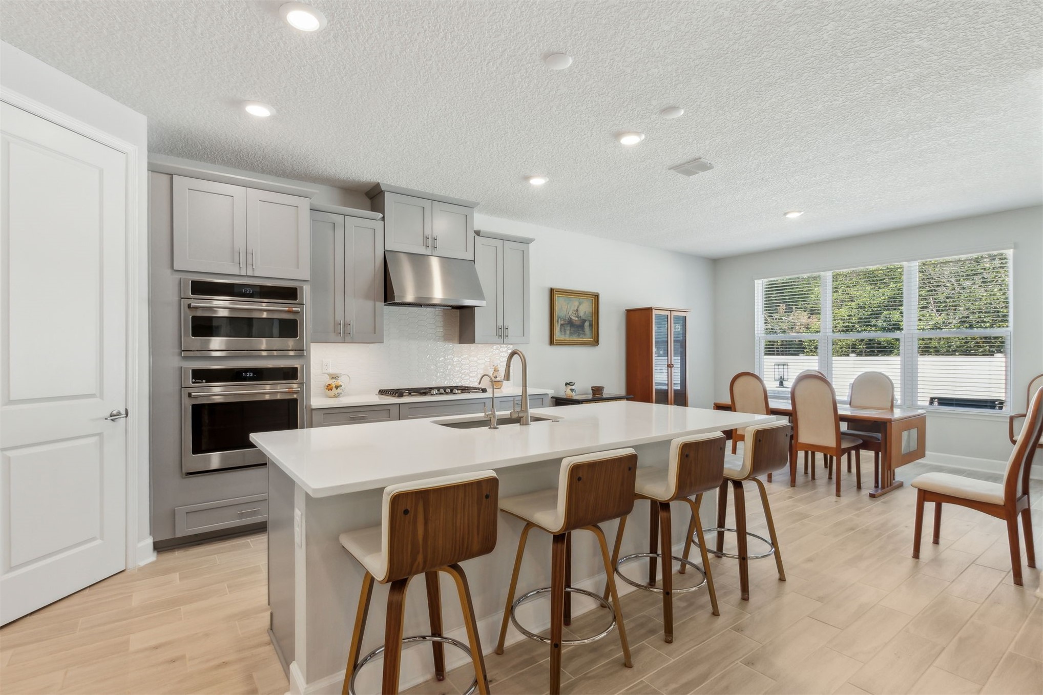 92584 SHIPTON LANE