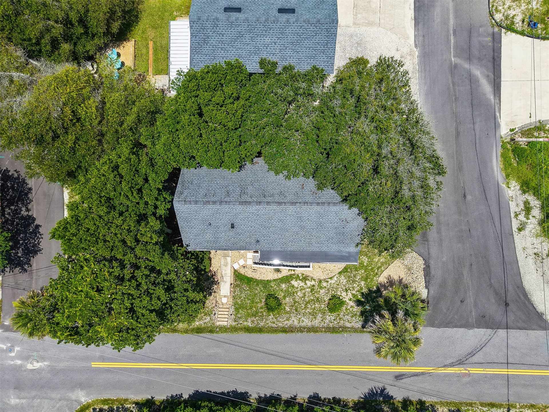 1821 JULIA STREET