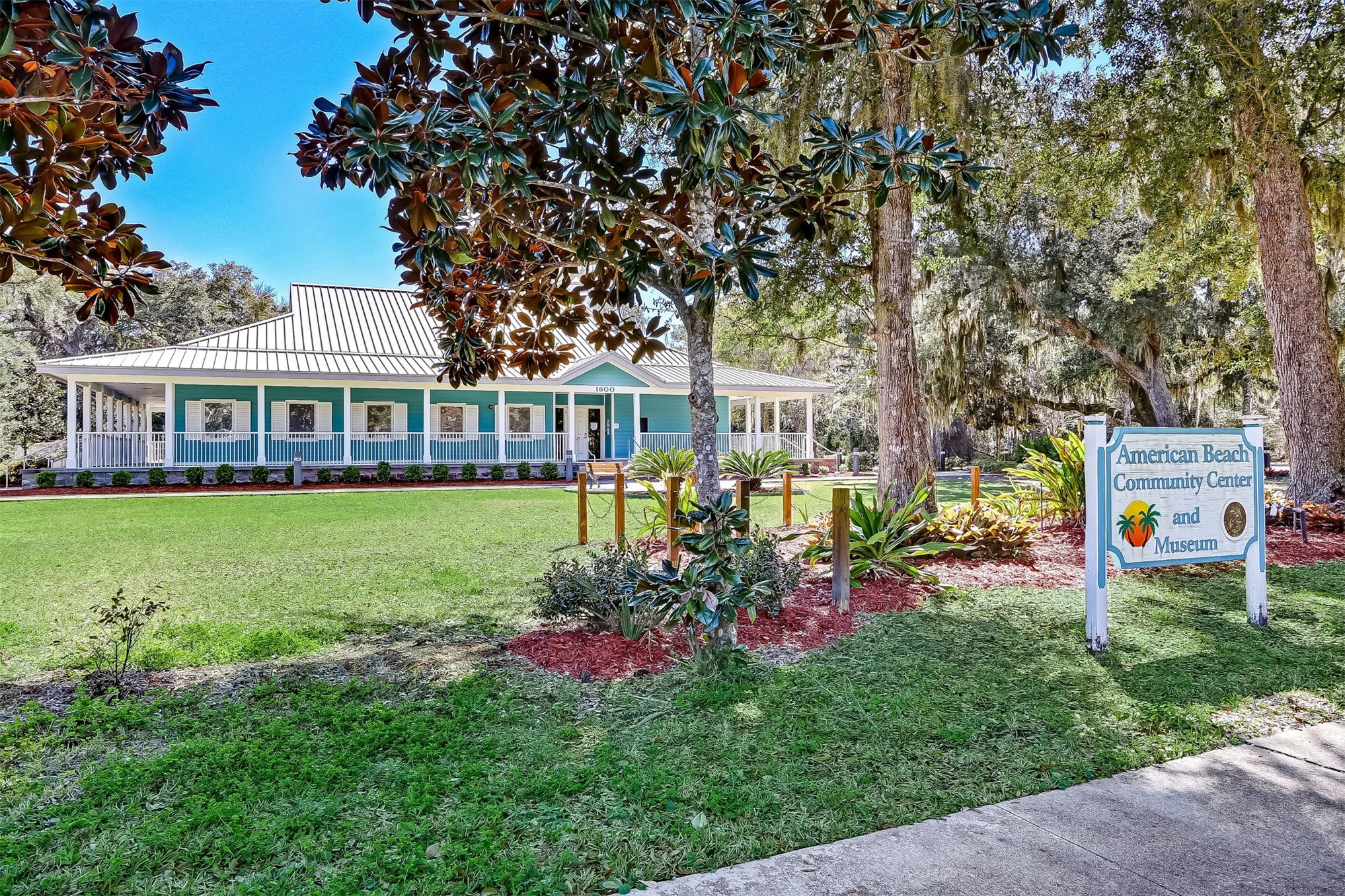 1821 JULIA STREET