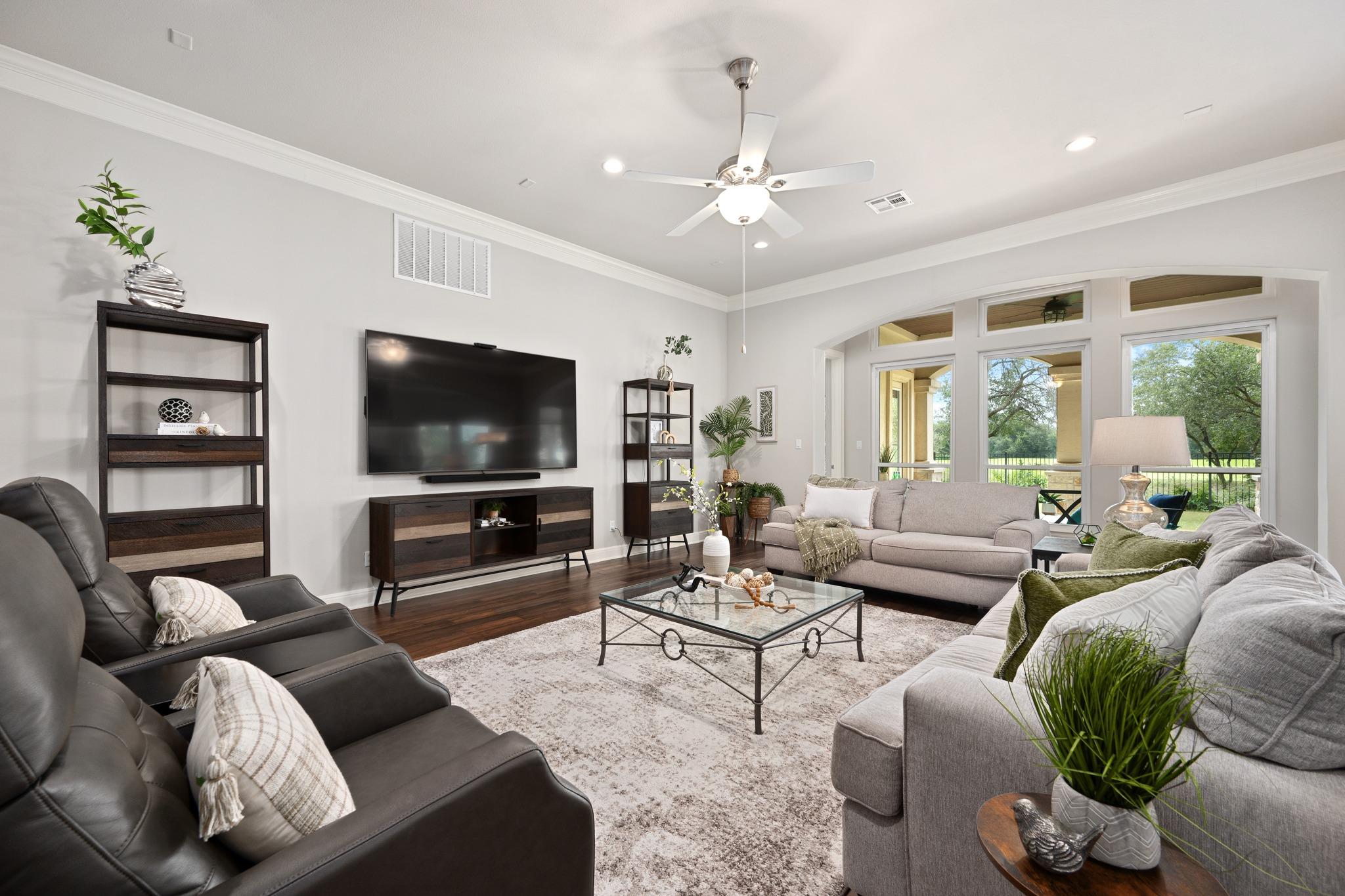 2210 University Club DR # 5A