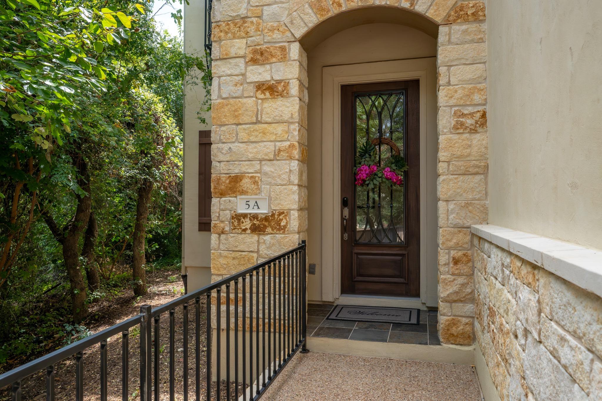 2210 University Club DR # 5A
