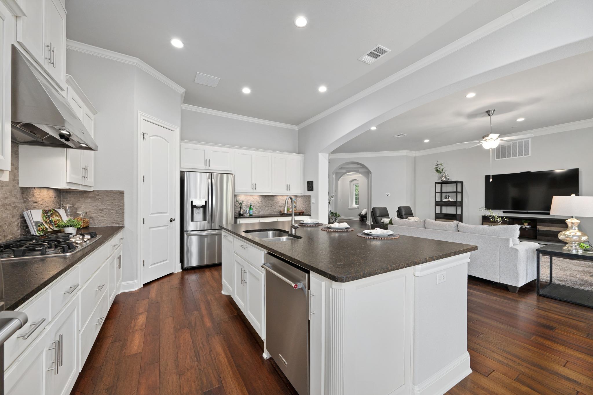 2210 University Club DR # 5A