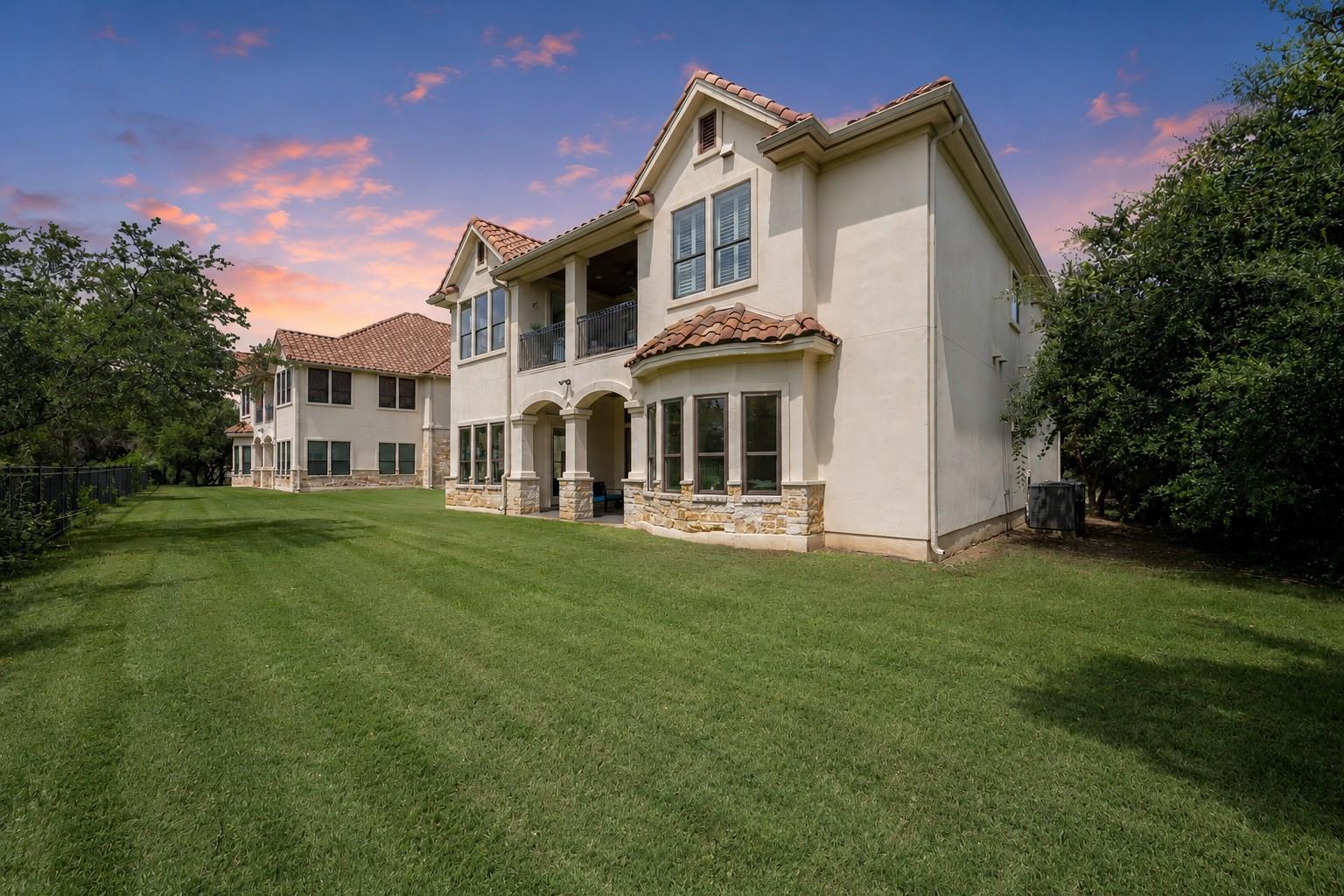2210 University Club DR # 5A