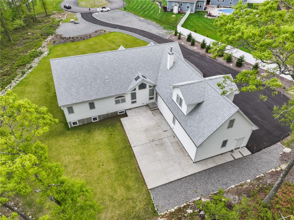 22 West Farm Road
