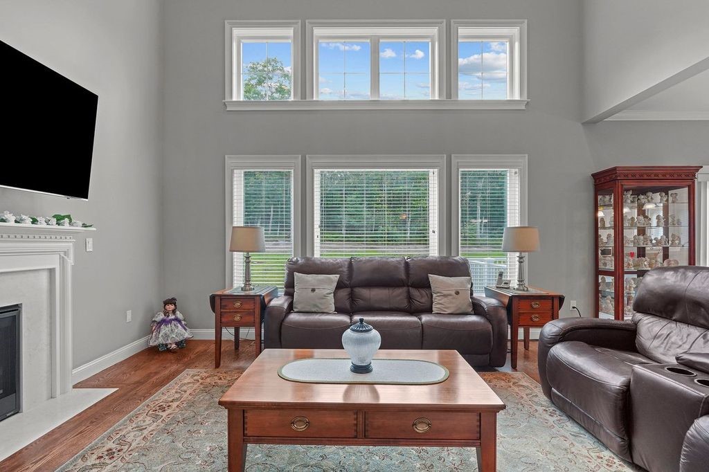 2 West Farm Road