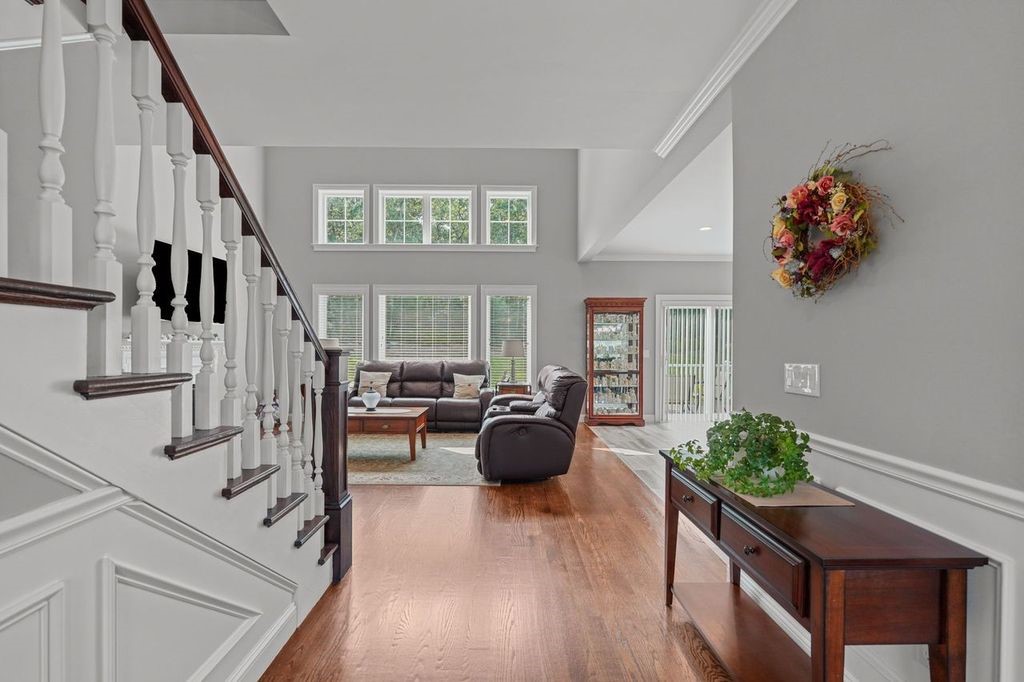 2 West Farm Road