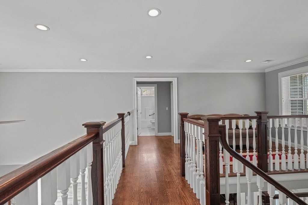 2 West Farm Road