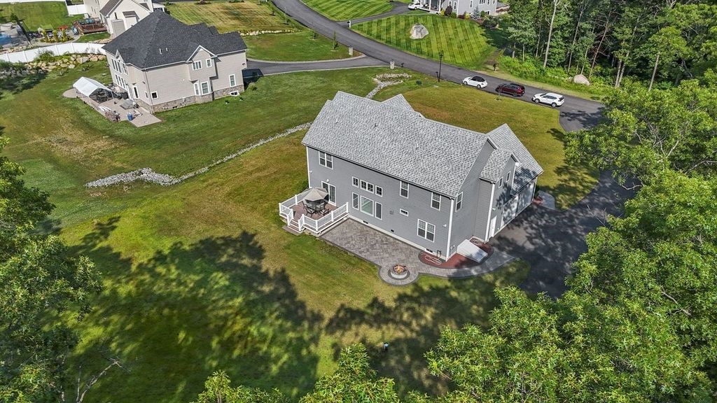 2 West Farm Road