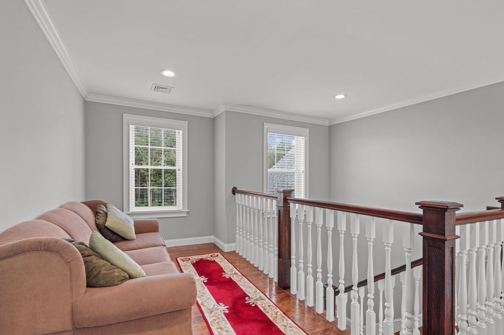 2 West Farm Road