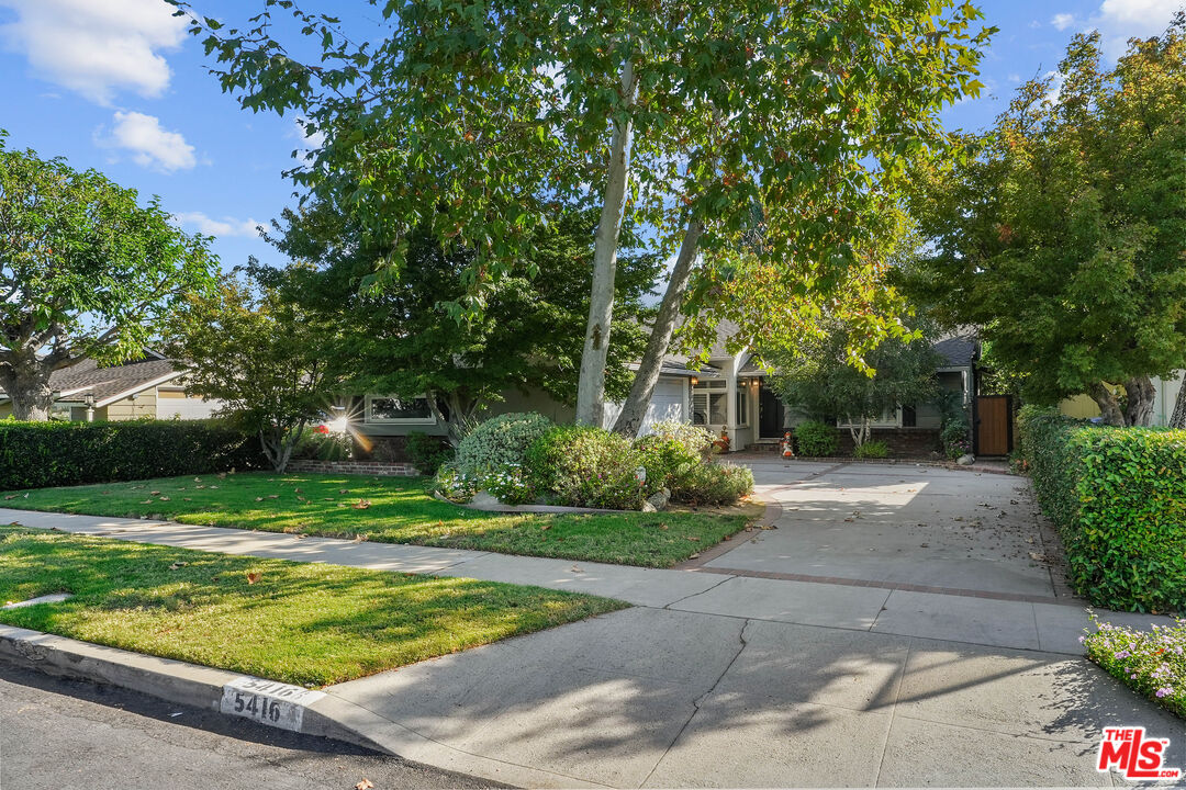 5416 Lemona Ave