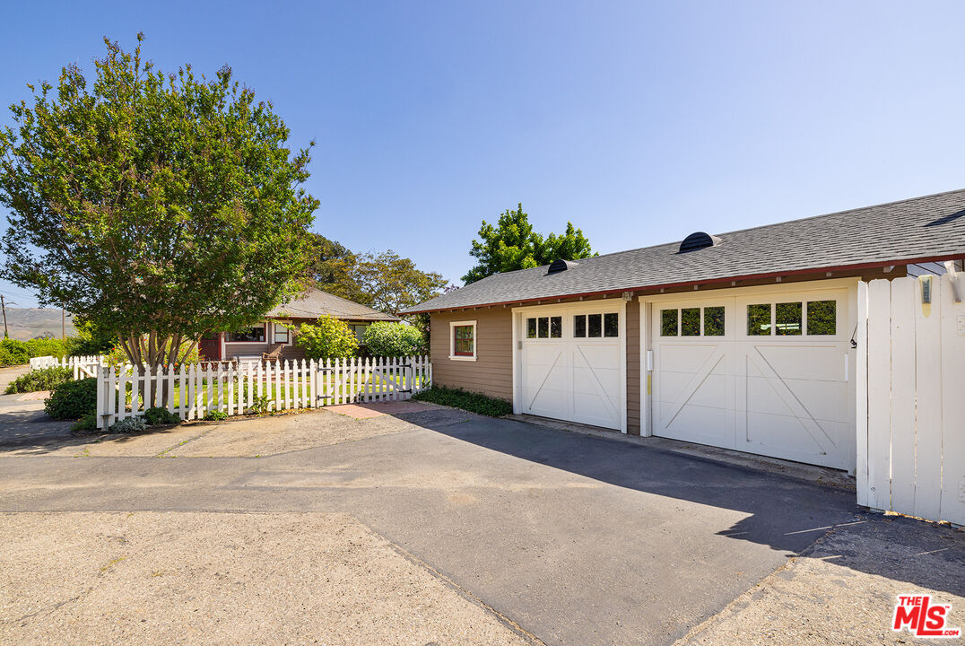 13721 W Telegraph Rd