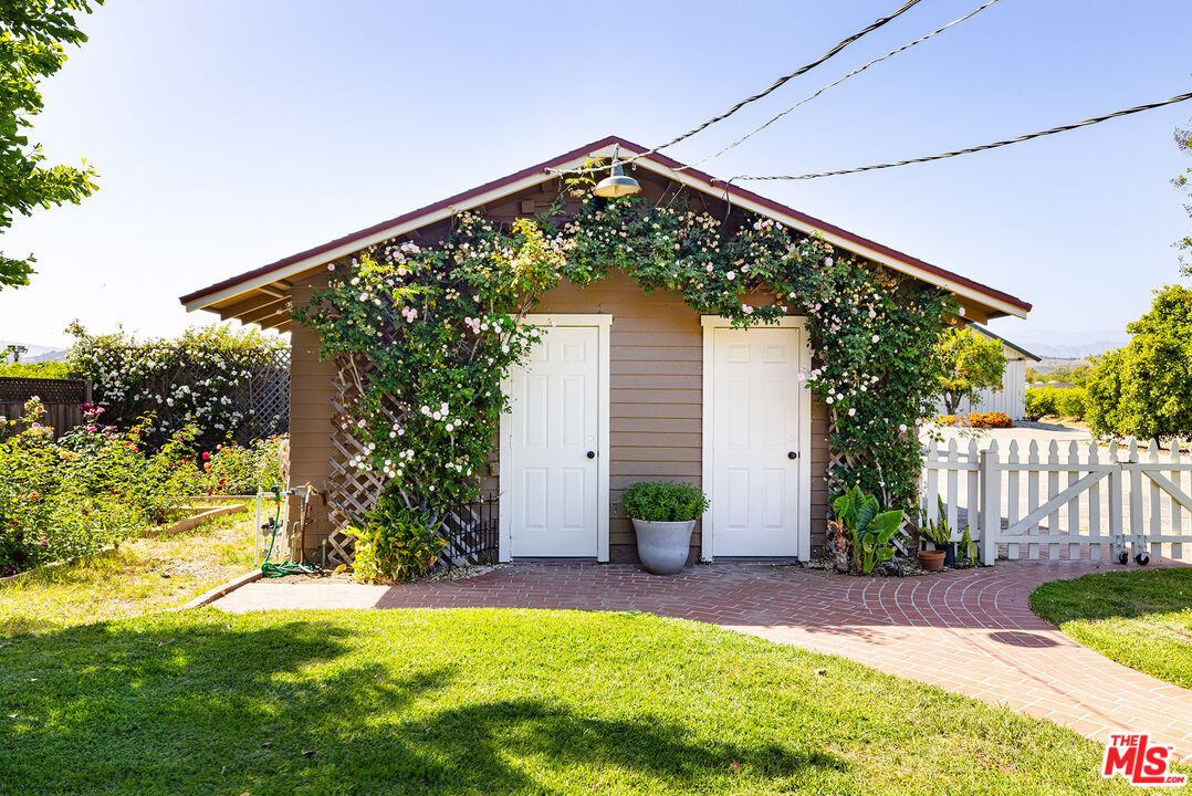 13721 W Telegraph Rd