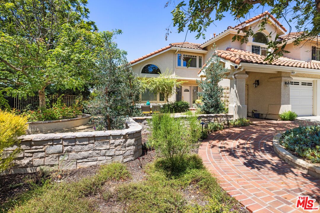 1098 Antelope Pl