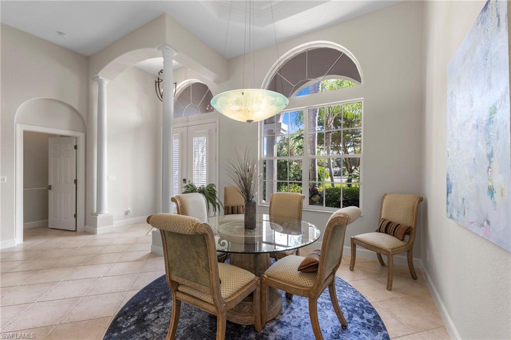 22043 Sycamore Grove