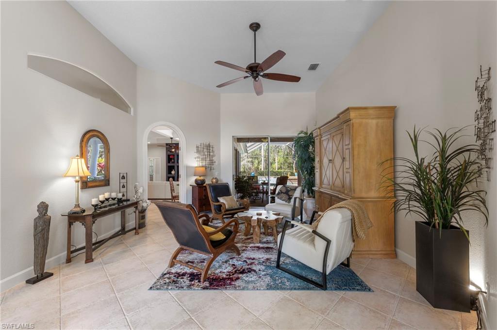 22043 Sycamore Grove