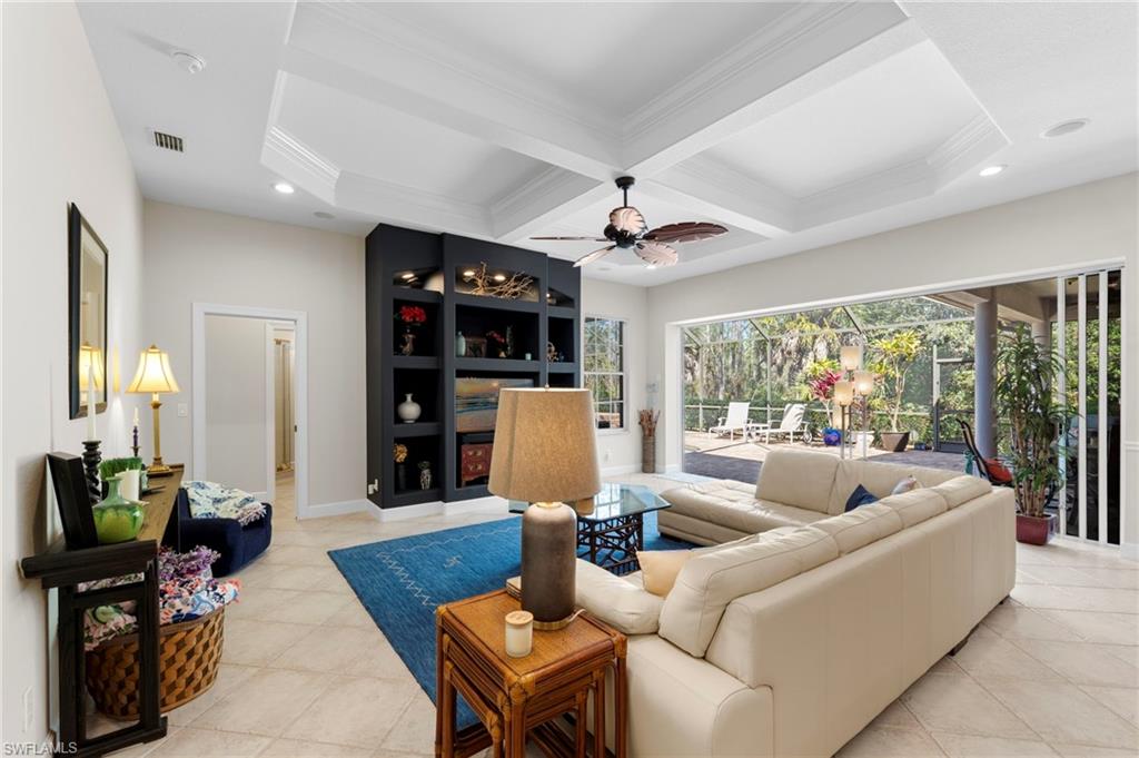 22043 Sycamore Grove